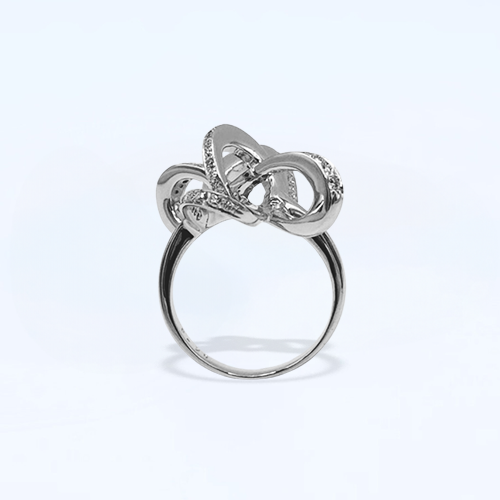 WG Diamond shape ring