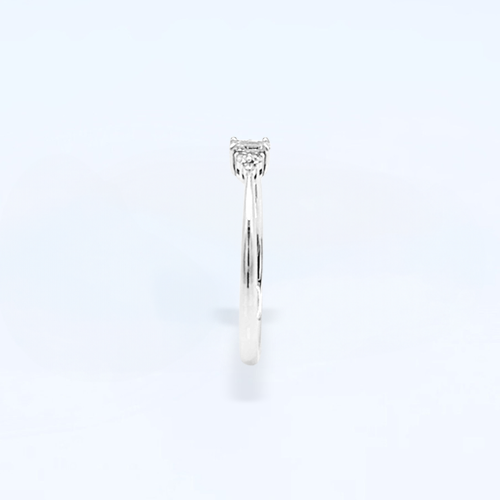 K18WG Diamond ring precious