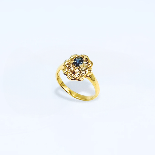 K18 sapphire ring